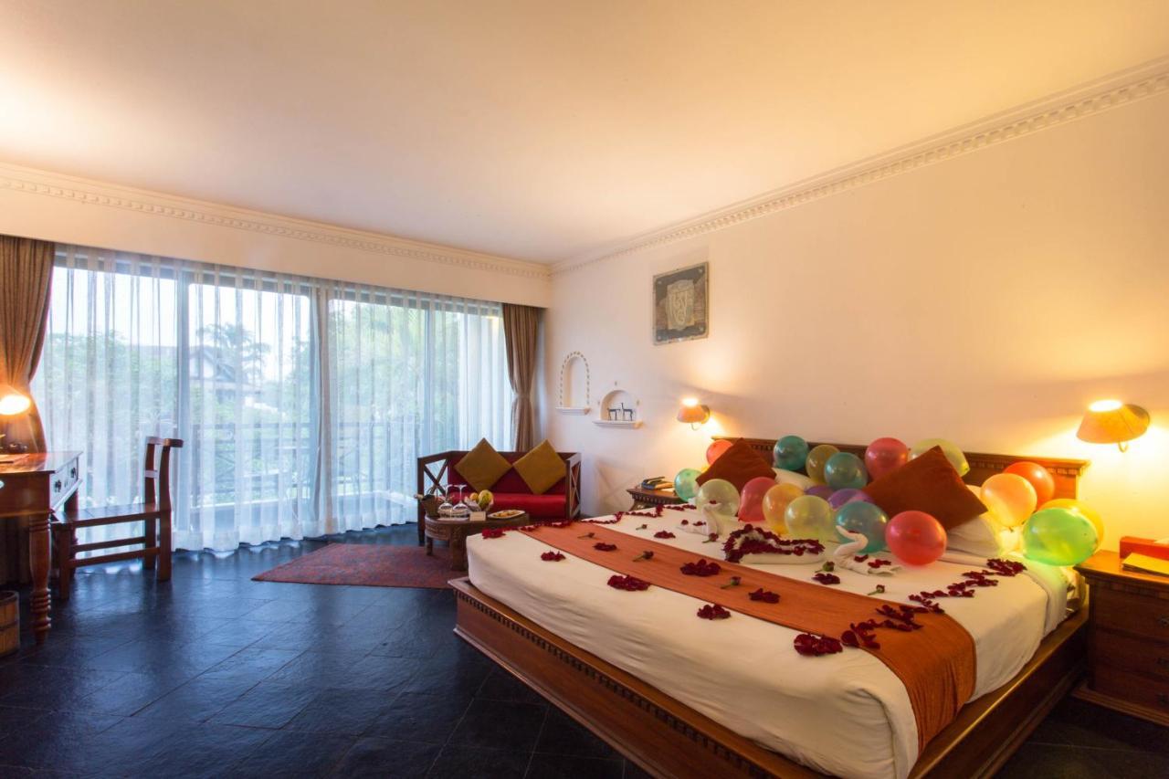 Shangri-La Village Resort, Pokhara Esterno foto