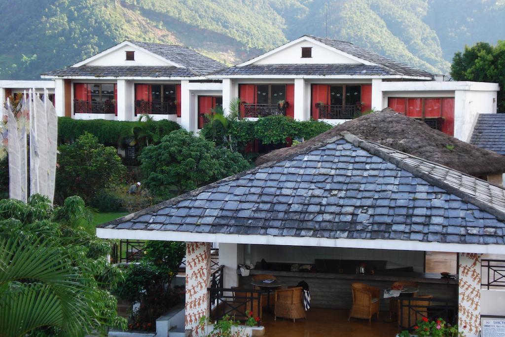 Shangri-La Village Resort, Pokhara Esterno foto