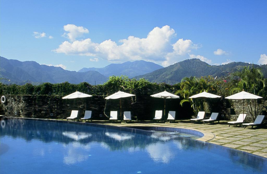 Shangri-La Village Resort, Pokhara Esterno foto