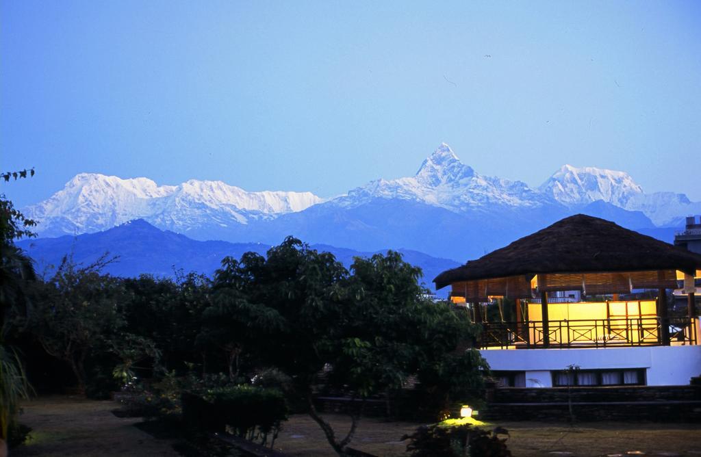 Shangri-La Village Resort, Pokhara Esterno foto