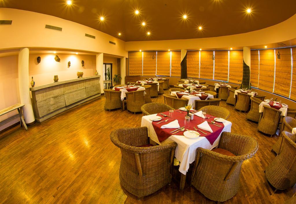 Shangri-La Village Resort, Pokhara Esterno foto