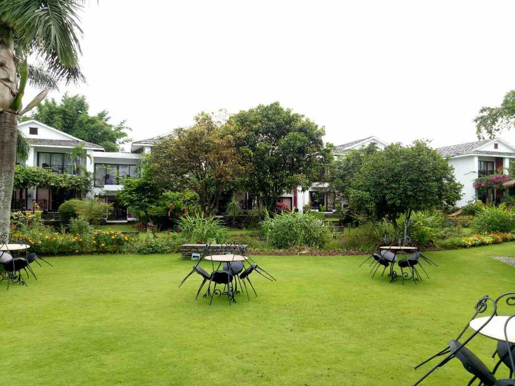 Shangri-La Village Resort, Pokhara Esterno foto