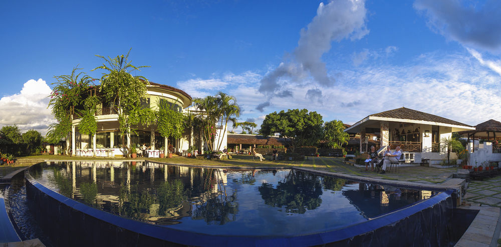 Shangri-La Village Resort, Pokhara Esterno foto